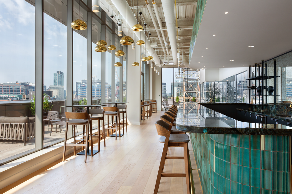 660 Beacon Street_02 warm.png