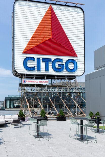 660 Beacon Street_06.jpg